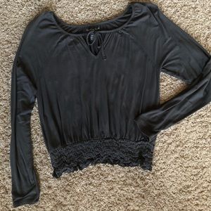 AE soft & sexy peasant crop top